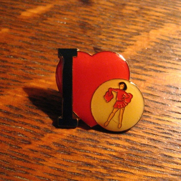 I Love Cheerleading Heart Cheerleader Lapel Pin - Picture 2 of 4